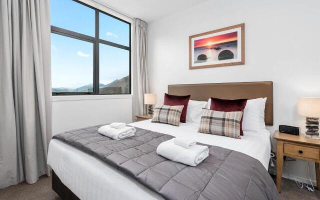 Remarkables Garden Apartment 305