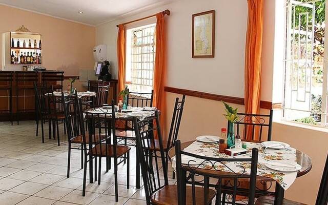 Annie's Lodge Blantyre
