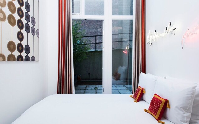 Sleek, Stylish 2BR Home in Shoreditch