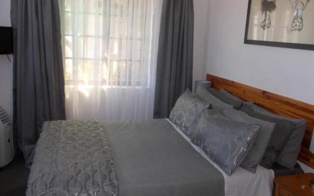 Villa Ocean Crest Guesthouse and B&B