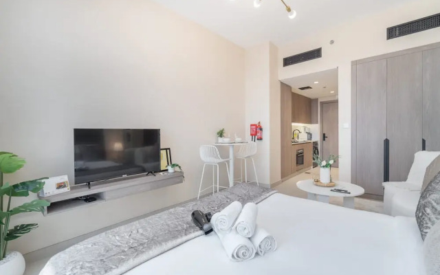 Heart Captivating Studio in Laya Heights