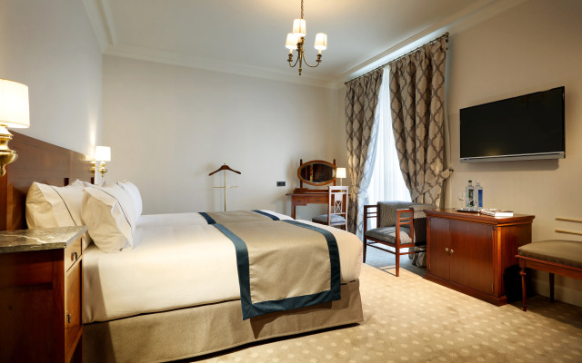 Eurostars Hotel Real