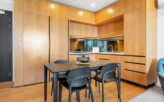 Beautiful and bold 1 bed retreat