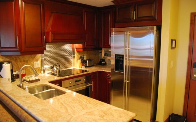 White Pines 1-BD at Westgate - Sunrise