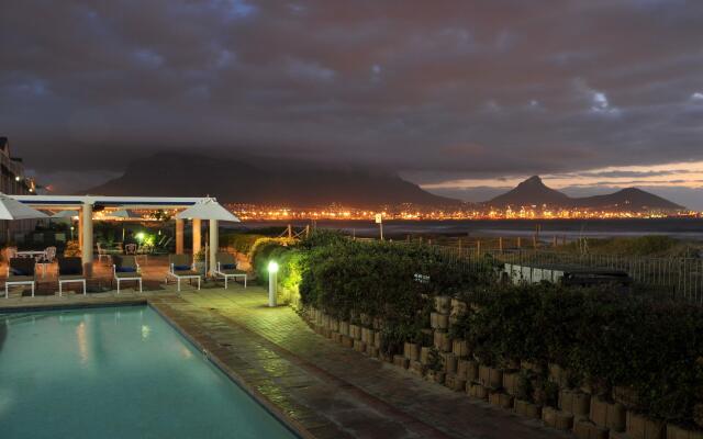 Cape Town Beachfront Apartments At Leisure Bay