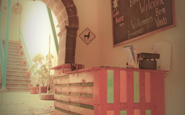 Gaia House Hostel - Adults Only