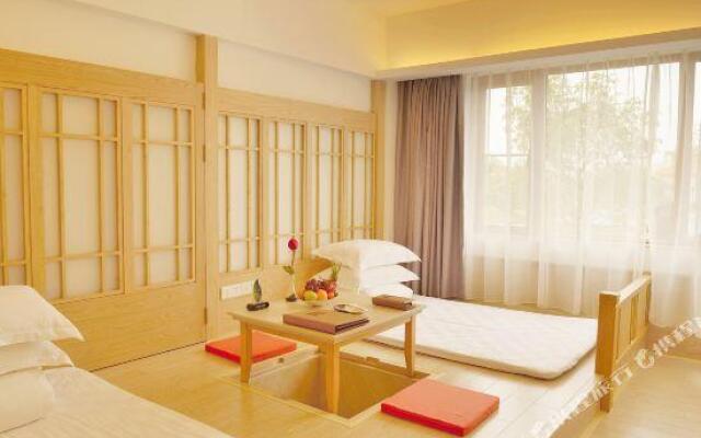 Zhongshan Hot Spring Hotel