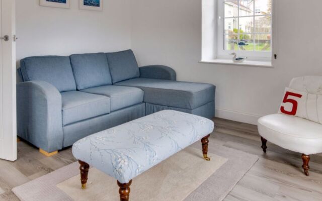House Chloe Spindleruv Mlyn