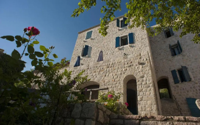 B&B Apart Hotel Pastrovski Konak
