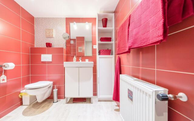 happy home Budapest FOX