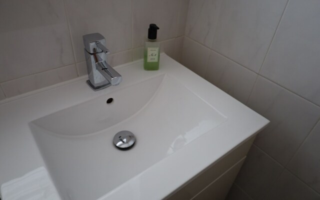 Ideal Lodgings in Whitefield