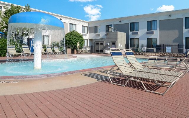 Spark by Hilton Hummelstown Hershey