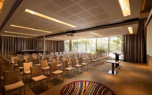 Outback Pioneer Hotel by Voyages