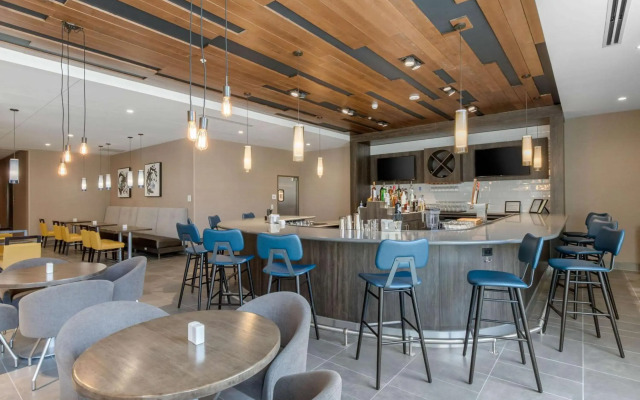 DoubleTree by Hilton Summerville Nexton