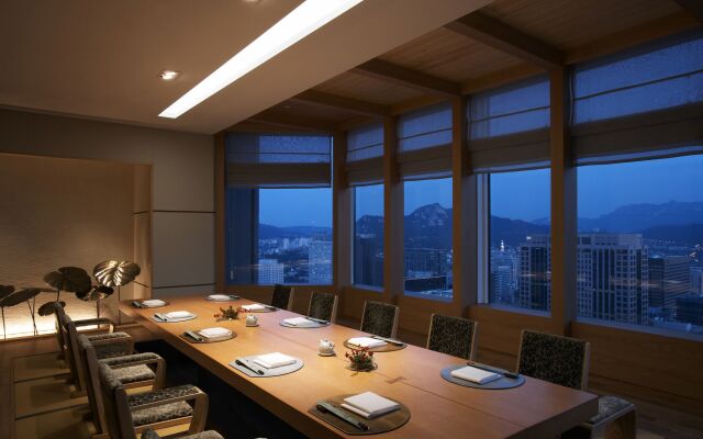 Lotte Hotel Seoul Executive Tower