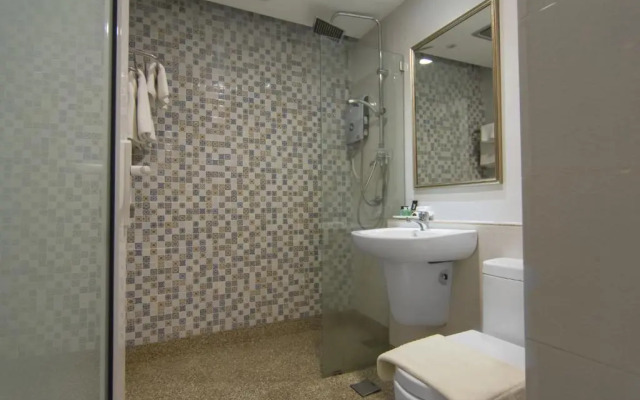 Shah's Village Hotel