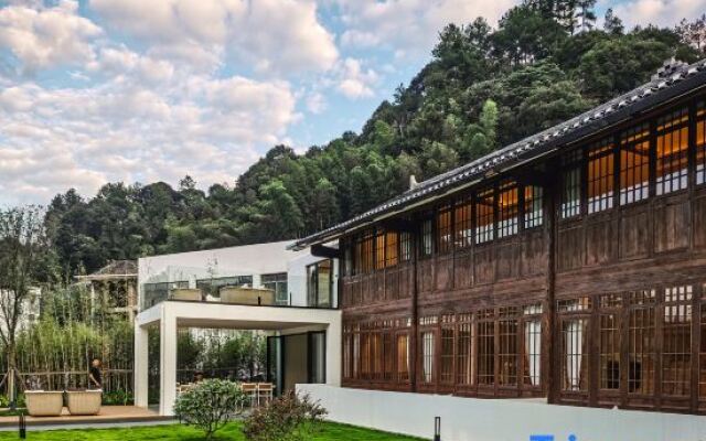 SanShanLi.Rustic Luxury Hotel