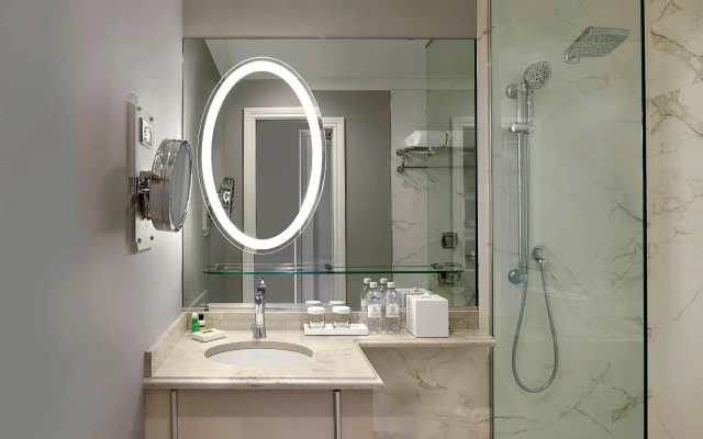 The Hotel Saskatchewan, Autograph Collection