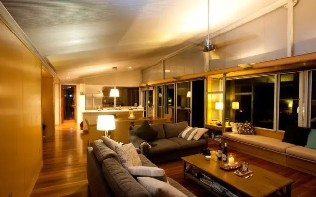 Kangaroo Beach Lodges