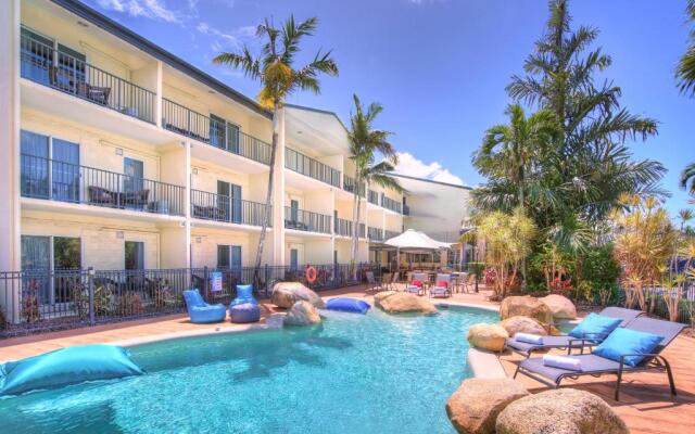 Cairns Queenslander Hotel & Apartments