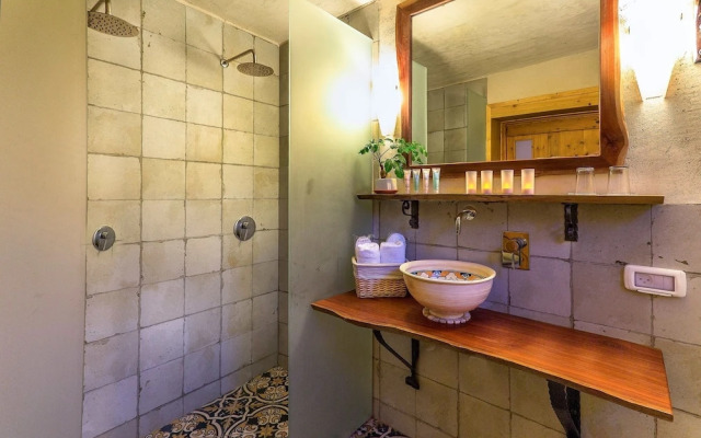 Helios Luxury Suites