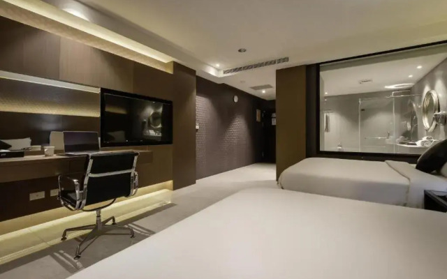 M hotel