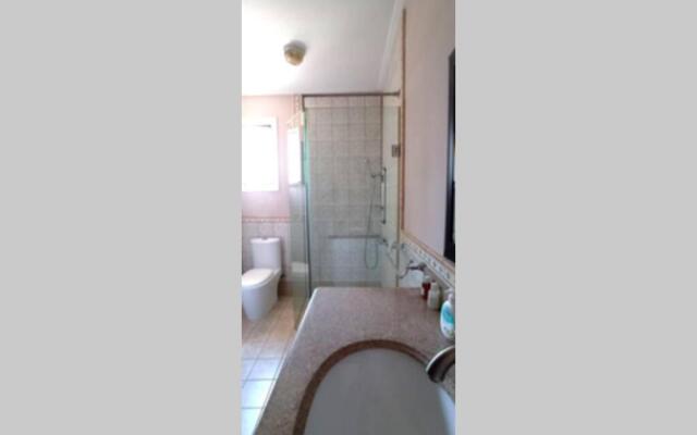 Villa IRENE Evia, 4 bdr, Pool, 500m to Beach