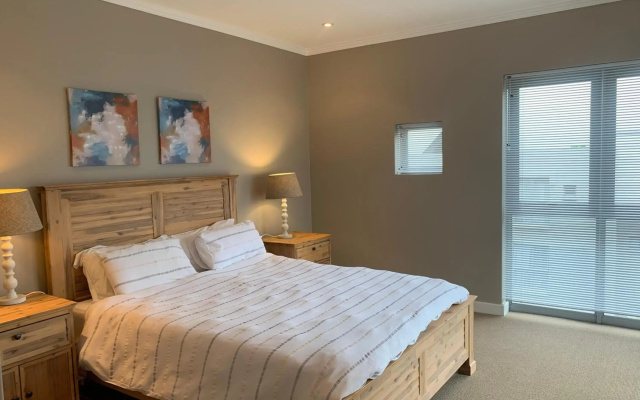 63 Thulana Hill Plettenberg Bay