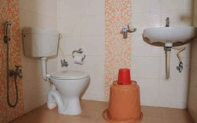 OYO 9633 Hotel Srinidhi Residency