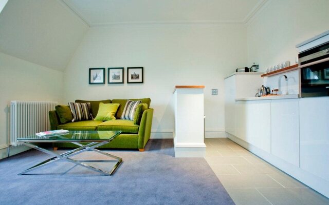 Merchiston Residence