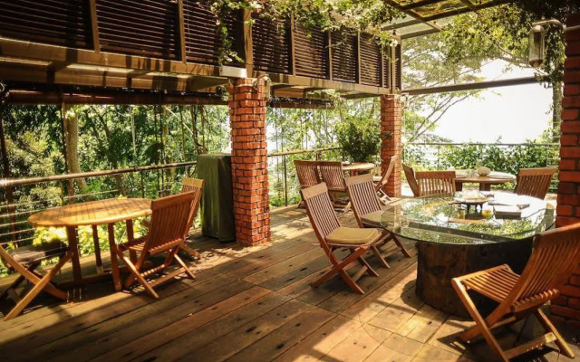Malihom Private Estate Hotel