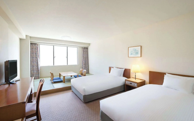 Mercure Kochi Tosa Resort & Spa