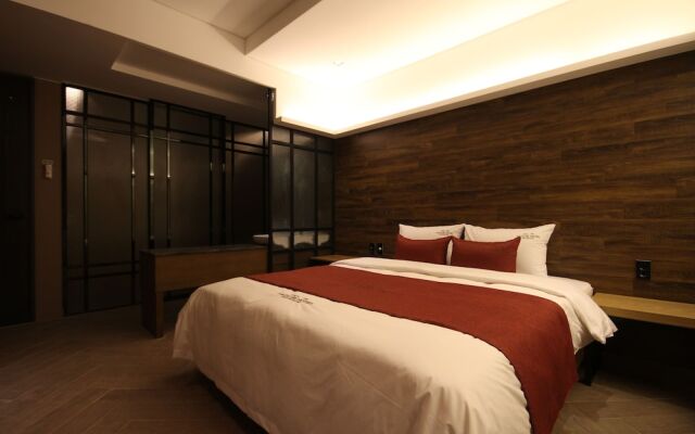 The Club Hotel Seomyeon