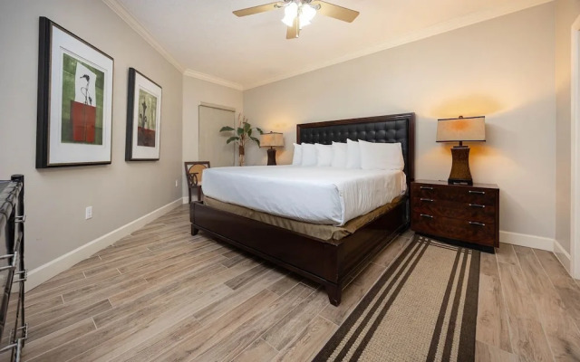 Phoenix Ix 1506 2 Bedroom Condo