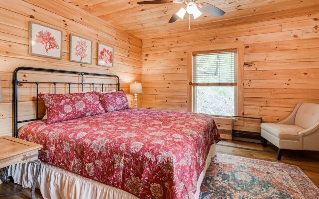 Lakey Gap Lodge - 4 Br Cabin