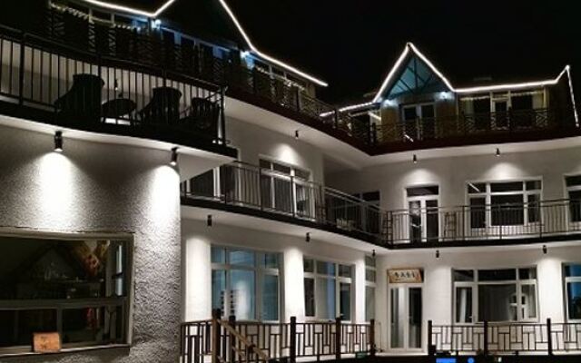 Shanli Renjia Hostel