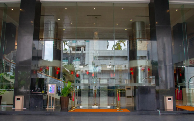 Orchardz Hotel Industri