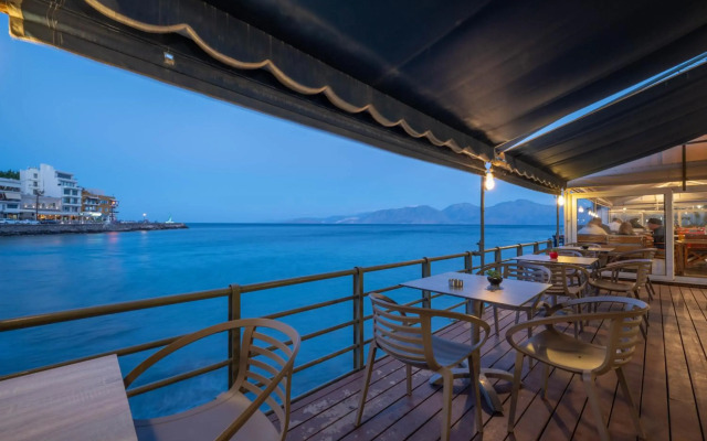 Kitro Beach Hοtel