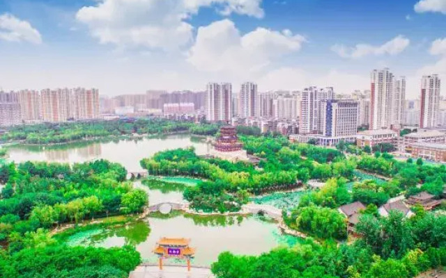 Jining INZONE GARLAND SELECTION Hotel (Nanchi Park Railway Station)