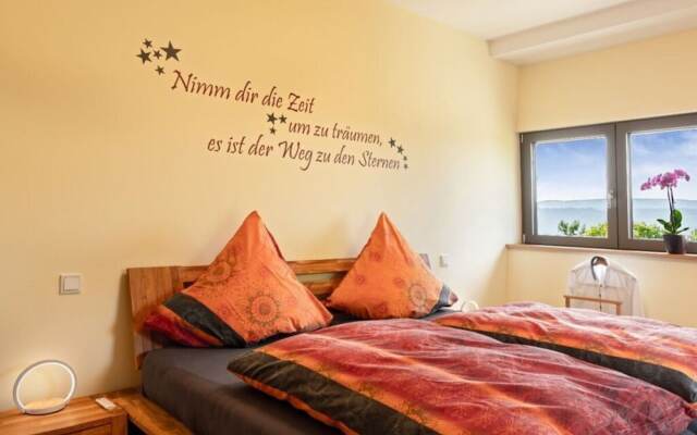 Mosel Sky Lounge With Loggia & Panoramic View