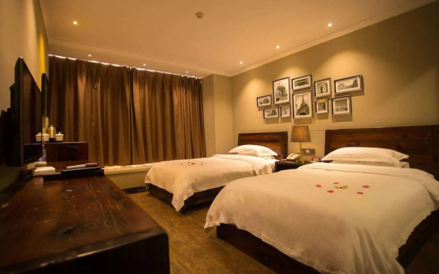 Century Boutique Hotel