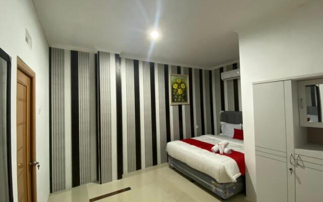 RedDoorz Plus @ Rawamangun