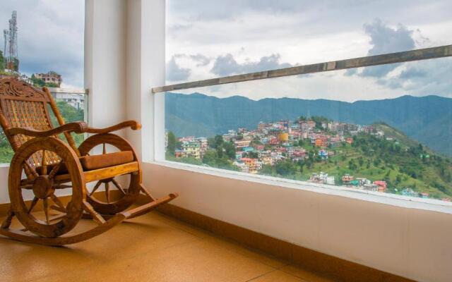 The White Haven Homestay I Rooms & Kitchen