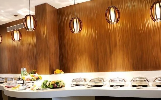 Hotel Silk City