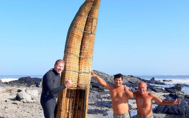 Los Delfines de Chicama