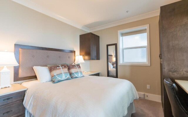 SookePoint Ocean Cottage Resort