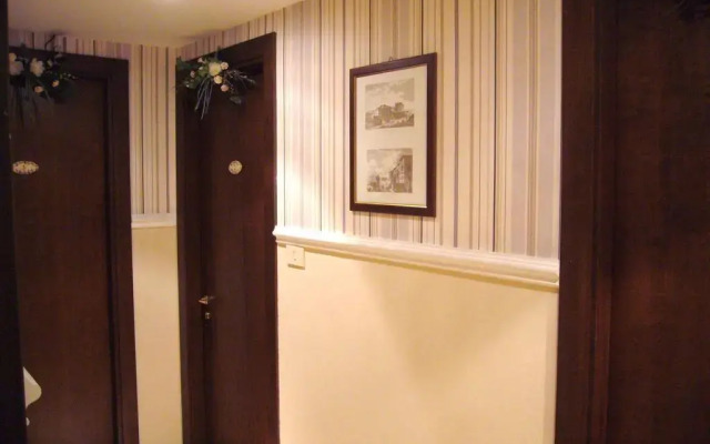 La Collegiata Guest House