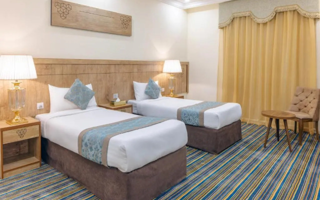 Snood Al Dana Hotel