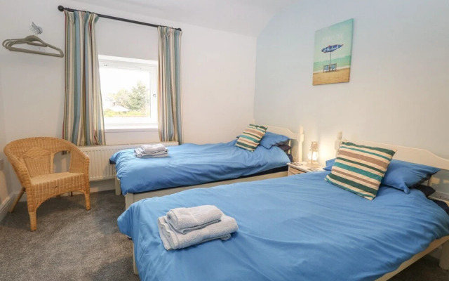 7 Coastal Cottages