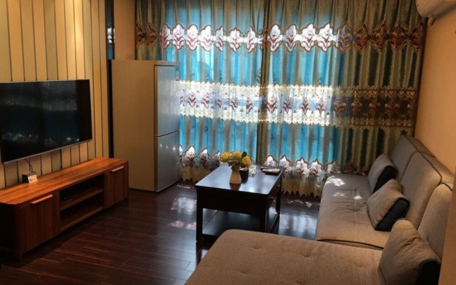 Zixinju Aparthotel – Guest Rooms – Changsha
